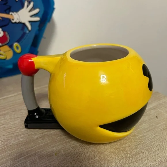 PAC-MAN big yellow ceramic coffee mug cup - Picture 4 of 9